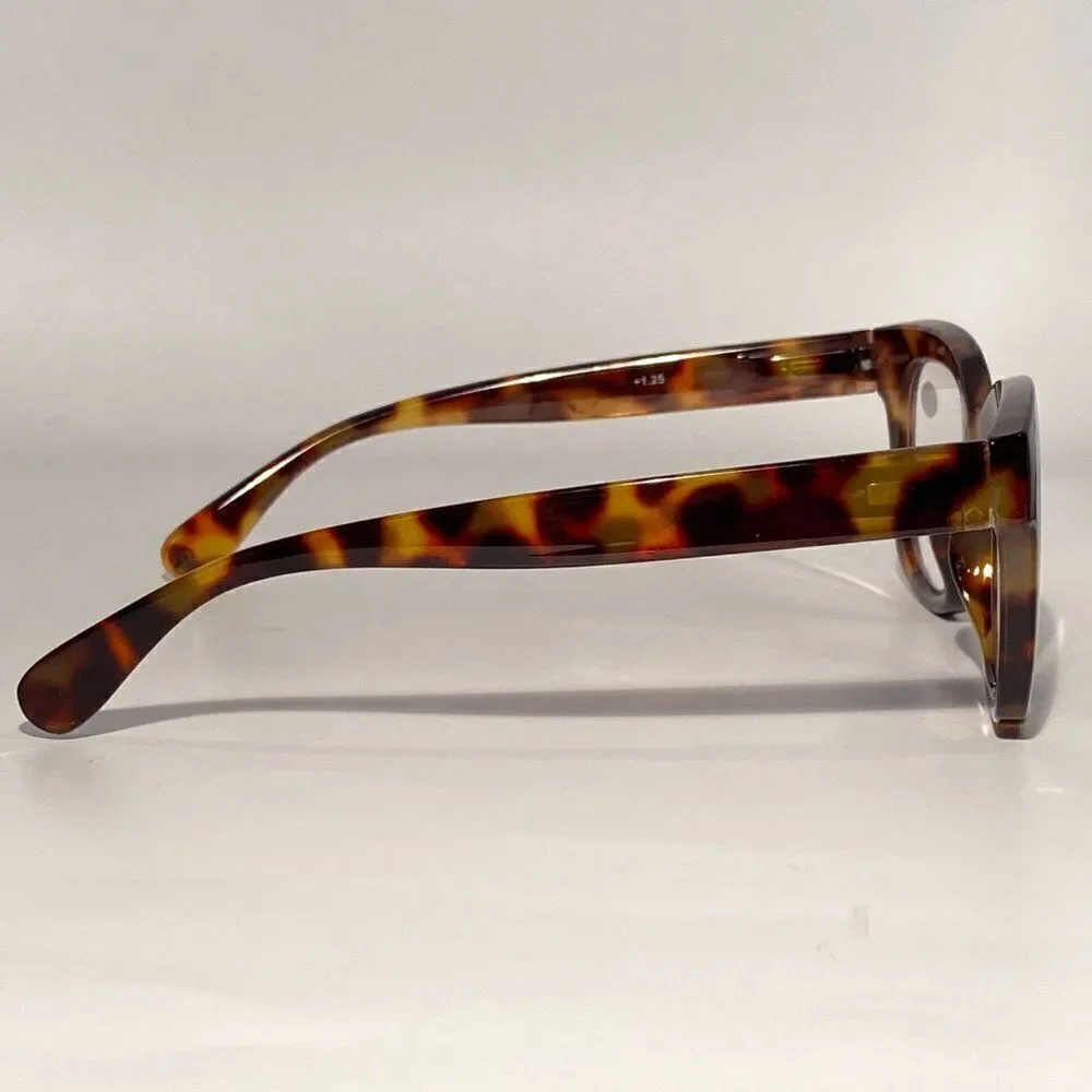 0816 Mona Reading Glasses 1.25 Brown Tortoise Readers Rounded Square Frame NWT